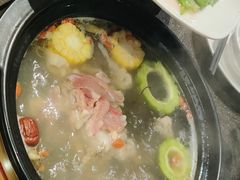 -野迹·石橄榄鸡·烧烤(新洲店)