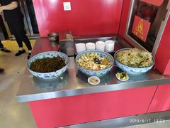 免费咸菜-闫家驴肉老店(华电一校店)