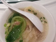 清汤抄手-川香楼酒家