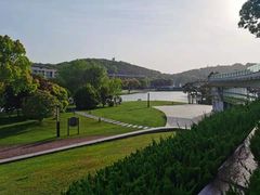 -上海佘山世茂艾美酒店