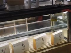 面包甜点陈列柜-鲍师傅糕点(春熙路店)