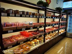 -红宝石·鲜奶小方·海派西点房(丰庄店)