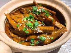 耙耙鸡爪-巴厘龙虾·榜首油焖大虾(洞庭·艺术洋房店)