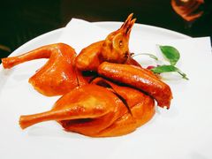 脆皮乳鸽-名佳荟