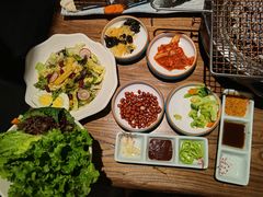 -明洞阿姨·韩式酱蟹烤肉·创意料理(三元桥店)