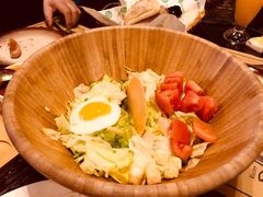 凯撒沙拉-马迭尔德式西餐精酿啤酒屋(中央大街店)