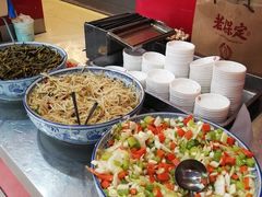 自助小菜台-闫家驴肉老店(华电一校店)