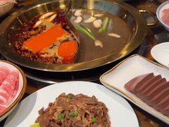 -小天鹅火锅·一线江景洪鼎旗舰店(洪崖洞店)
