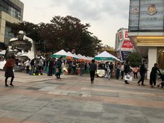 -证大大拇指广场(芳甸路店)