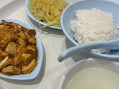 -荣华基·现炒快餐(肇嘉浜路店)