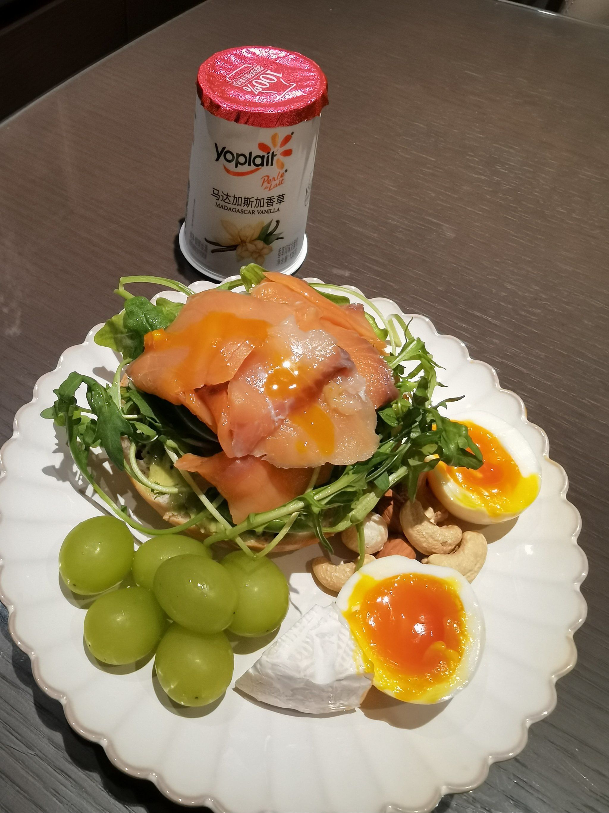 烟熏三文鱼鸡蛋塔