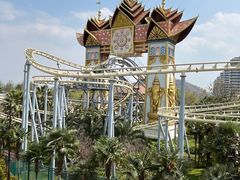 -七彩云南欢乐世界