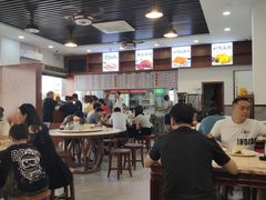 -香辉食馆(新兴路店)