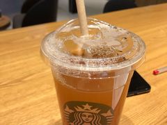 冰摇柠檬茶-星巴克臻选(上海中环广场2F店)