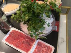 -渝水岸·鲜货火锅(新村7店)