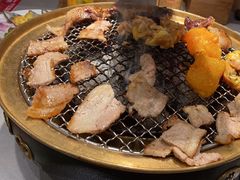 -山焱·炭火自助烤肉(周浦万达店)