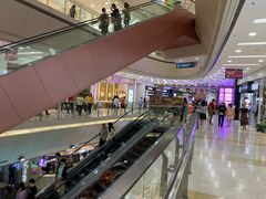 -百联又一城停车场