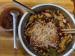 -柳州肥姨妈大骨螺蛳粉(曹路店)