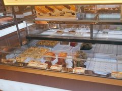 -昆明冠生园·蛋糕·面包(南强街店)