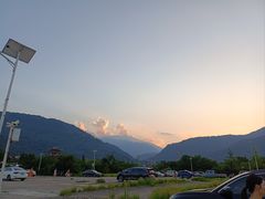 -大众跷脚牛肉馆·非遗传承单位(峨眉山店)