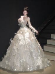 -南京宝娜嫁衣婚纱礼服馆(中央路店)