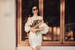 -至臻微拉婚纱摄影