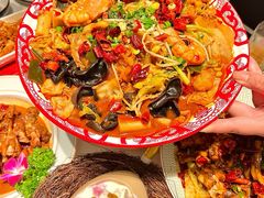 -嗨辣小聚·盘锦河蟹·海鲜烧烤龙虾(盘锦十年好店)
