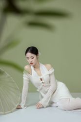 -克拉女神写真馆·匠心定制