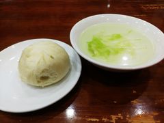 -胡成记口蘑龙眼包子(盐道街店)