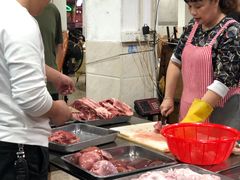 -标记美食新鲜猪杂(兴南大道店)