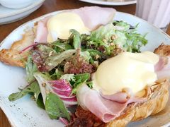 -ROAST coffee & eatery