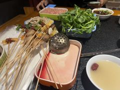 -两三事小郡肝串串香火锅(桂庙店)