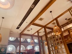 -三人行骨头王火锅(长寿店)