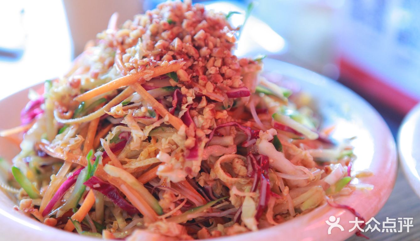 串好吃，菜好吃，酒也好吃