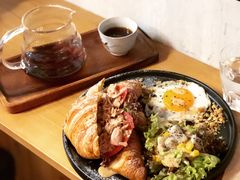 芝士金枪鱼太阳蛋可颂-251#coffee roasters(沿河东路店)