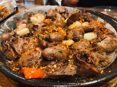 -老东镇啤酒屋海鲜加工·蒸汽海鲜·海鲜烧烤(台东店)