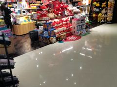 -酷乐潮玩(城西银泰城店)