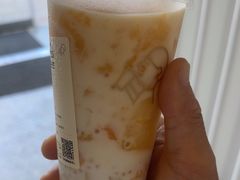 -喜茶(迪士尼小镇·平行宇宙店)