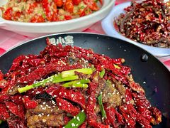 -肥小宝·金牌油焖大虾(襄阳龙虾地标店)