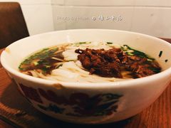 -矮子粉店1985·长沙米粉(湘春路店)