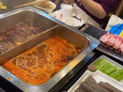 -百年川椒重庆老火锅(光谷店)