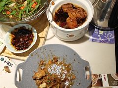 -小菜园新徽菜(镇江丹阳吾悦店)