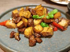 杏鲍菇炒牛肉粒-来龙里 精致 东南亚餐室(万象城店)