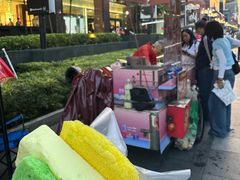 -詹爷爷乌节路街头冰淇淋