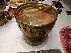-云顶旋转自助景观餐厅