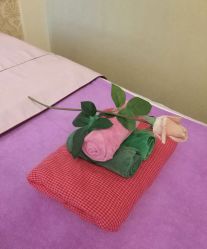 -悦芳庭美肤美体品牌集合店