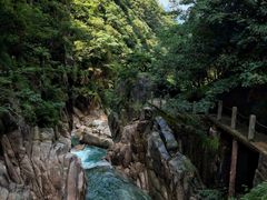 -鄣山大峡谷