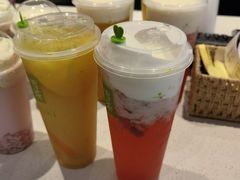 -奈雪的茶(百盛店)