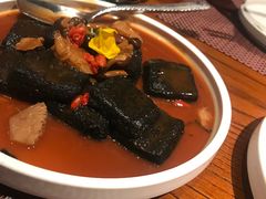 猴头菇酱汁扒黑豆腐-肴约·花园式餐厅(湖里店)