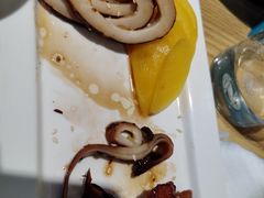 巴萨烤鱿鱼-小镇大厨新概念复合中餐厅(万达广场大连高新店)